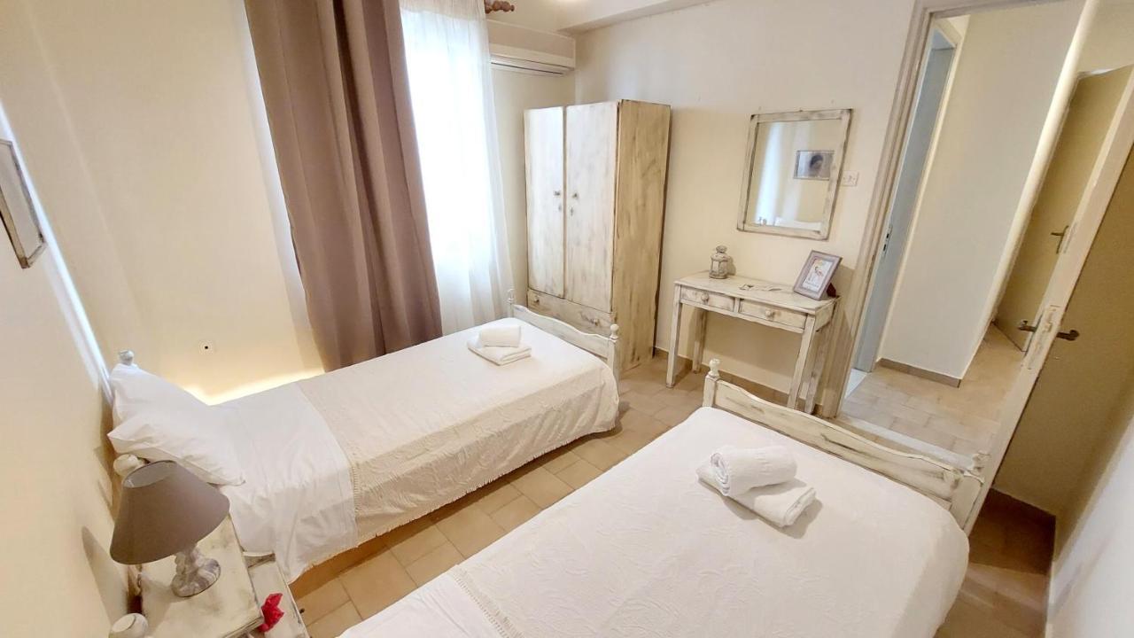 ואטי Lourantos Studios & Apartments מראה חיצוני תמונה